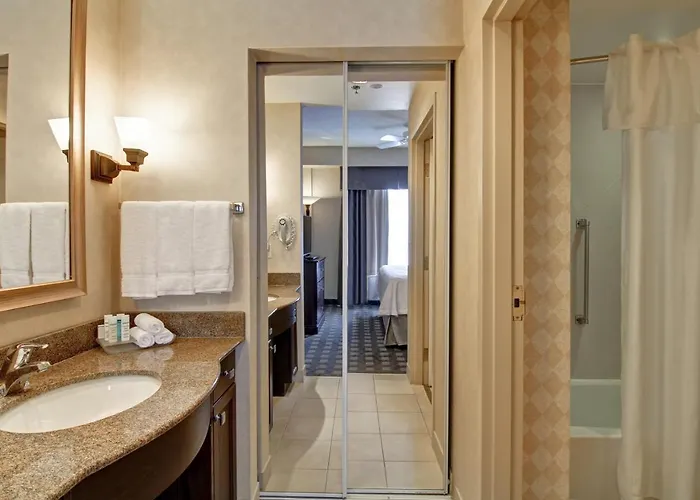 One-Bedroom King Suite